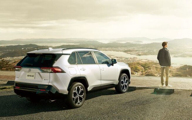 RAV4リア静止イメージ