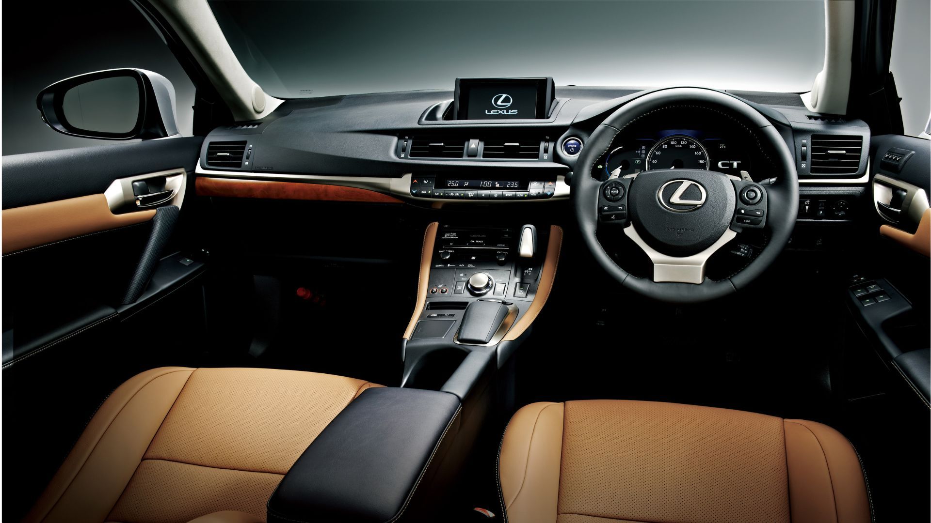 11_CT200h（version Lのインテリア）.jpg