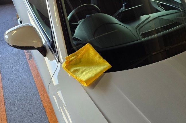 洗車拭き上げイメージ