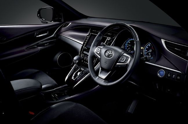 【ハリアー（60系）】ステアリング（ハンドル）の本革部の剥がれ    をリフレッシュ！補修の方法や簡単にトヨタ純正品へ交換する方法を紹介