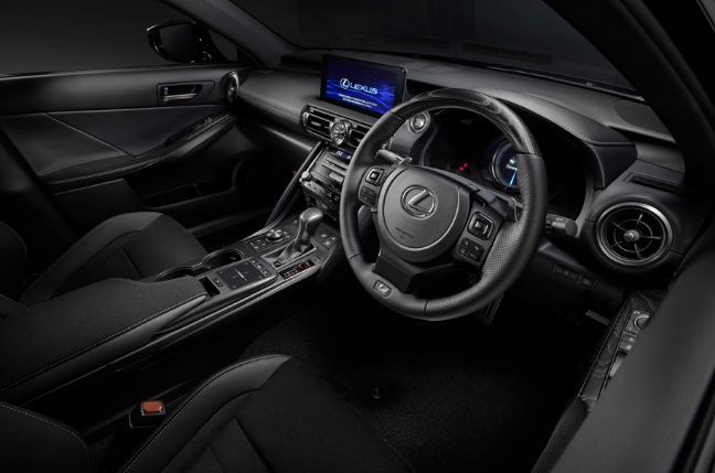 IS“F SPORT Mode Black Ⅳ”コックピット