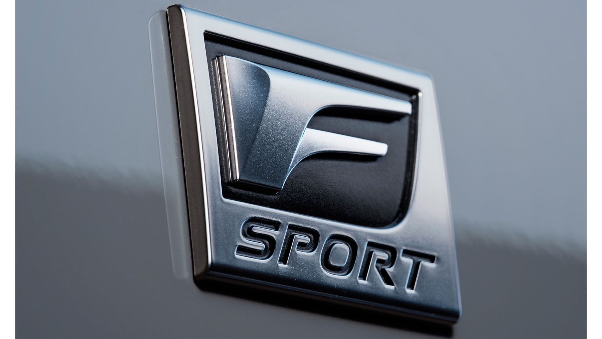 F SPORT Performance エンブレム