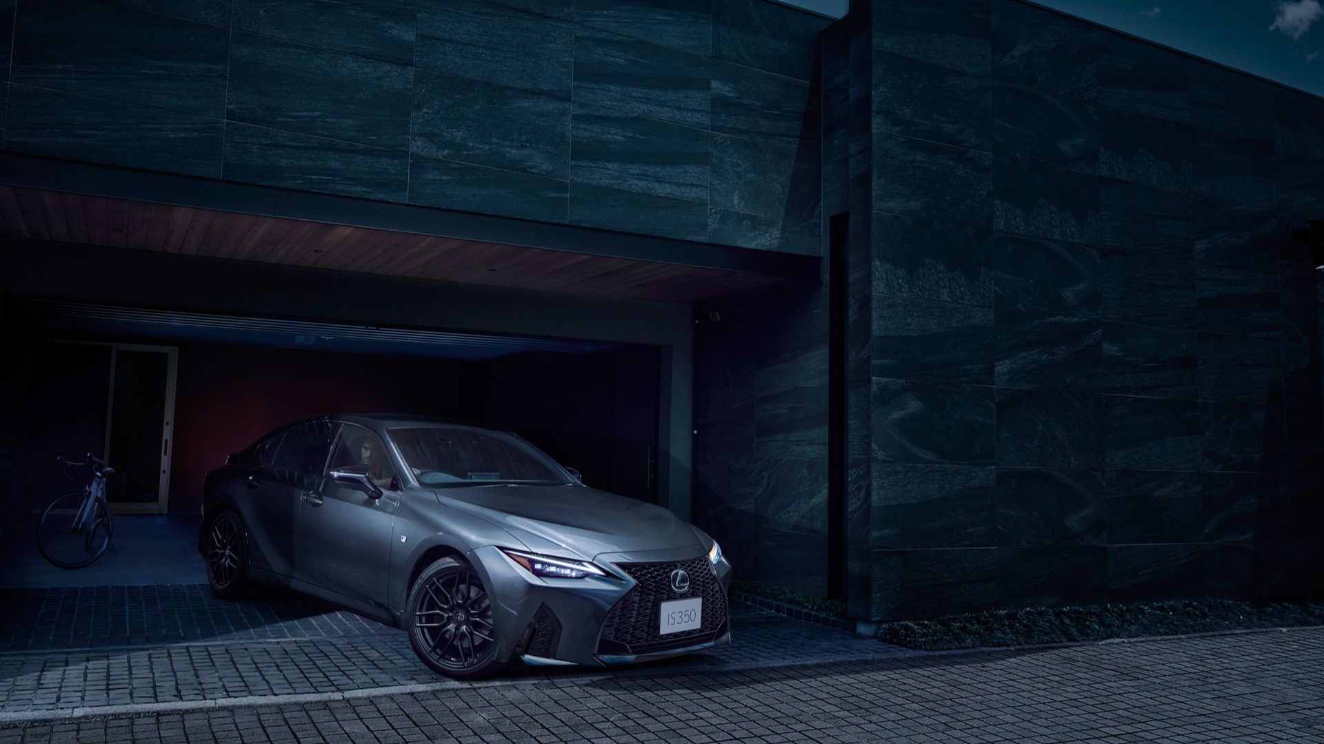 IS350 F SPORT Mode Black S.jpg