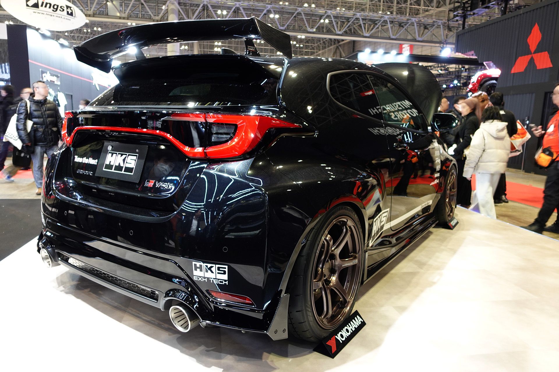 HKS GR YARIS REAR