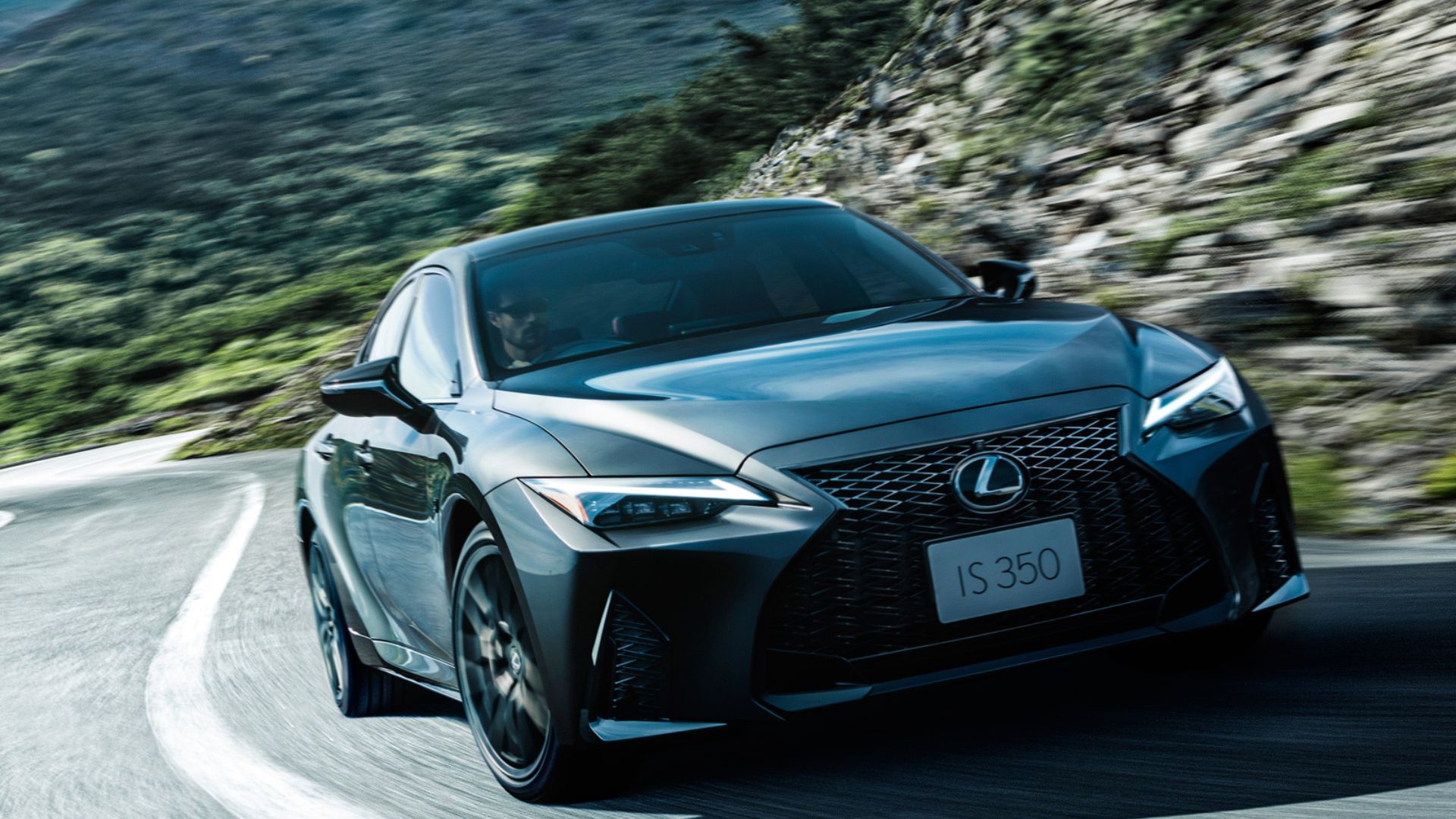 IS350 F SPORT_2.jpg