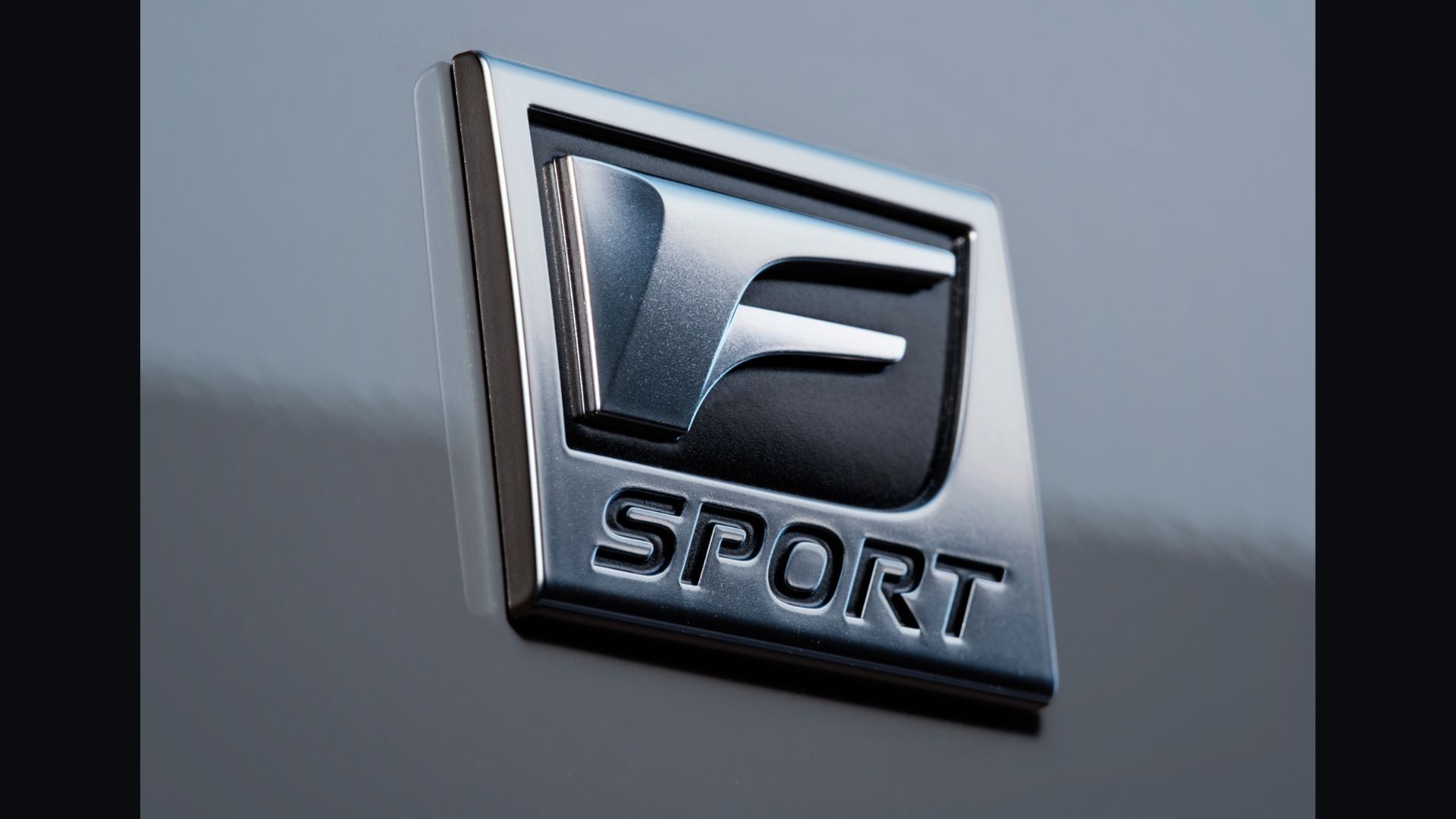 IS F SPORT_4.jpg