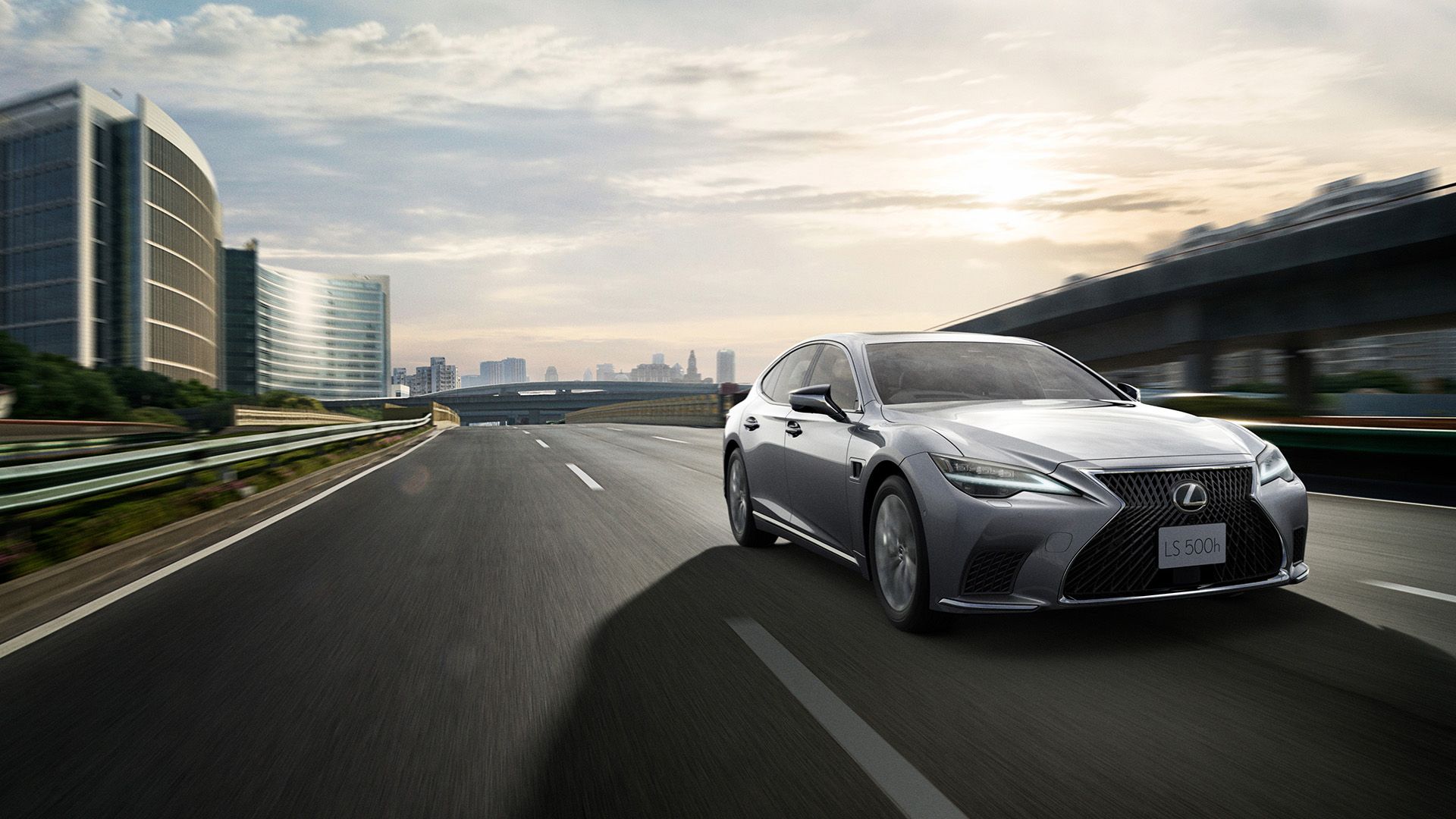 LS500h(後期型)走行イメージ