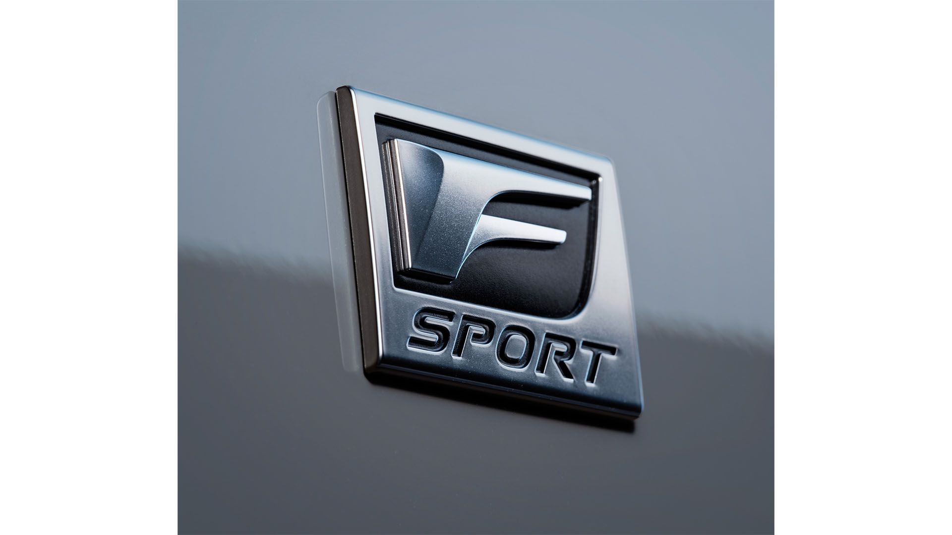 F SPORT（エンブレム）