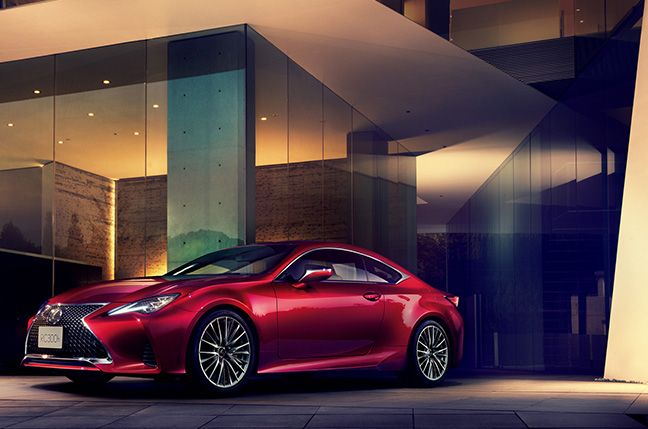 レクサスRCのカスタム事情を解説！純正部品を使ったカスタムも紹介