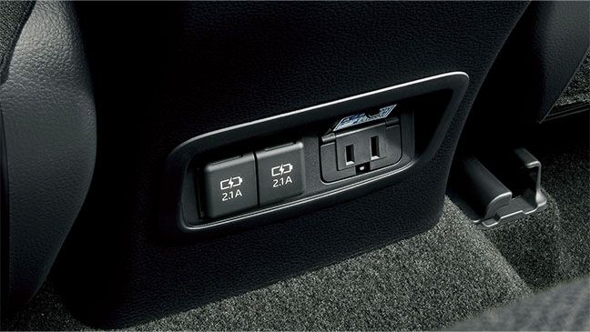 30系アルファードの「アクセサリーコンセント」徹底解説｜使える電気機器は？走行中に使用可能？
