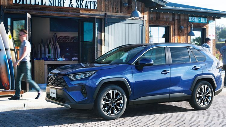 RAV4のパワーバックドアにハンズフリー機能の後付けはできる？機能の