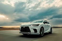 2025年最新版】レクサス RX “F SPORT”を徹底解説！年次改良の変更点も
